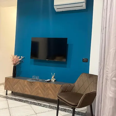 Partenope Chiaia & Room's نابولي