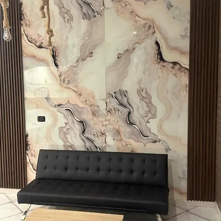 Partenope Chiaia & Room's 4*