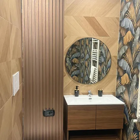 Partenope Chiaia & Room's 4* نابولي