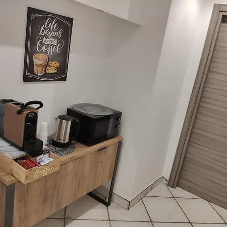 Partenope Chiaia & Room's 4* Neapol