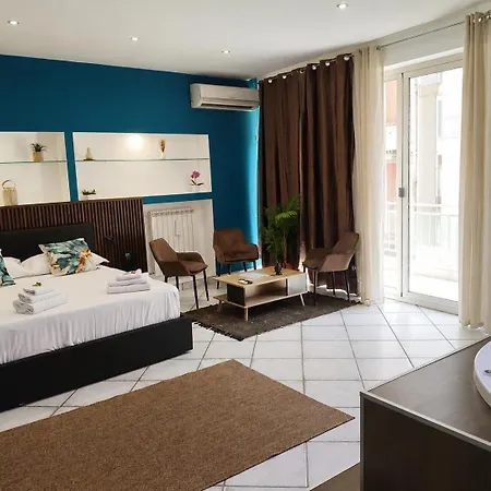 Partenope Chiaia & Room's Penzion 4*
